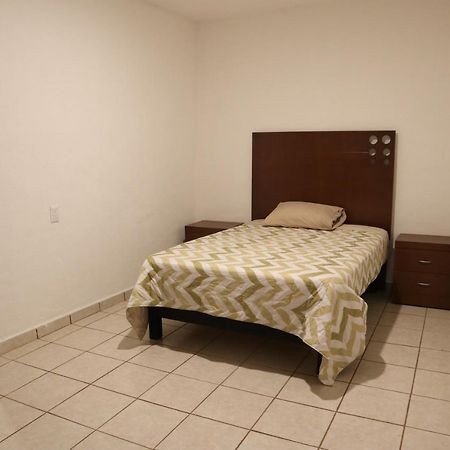 Готель Hostal Purisima San Francisco Del Rincon Екстер'єр фото