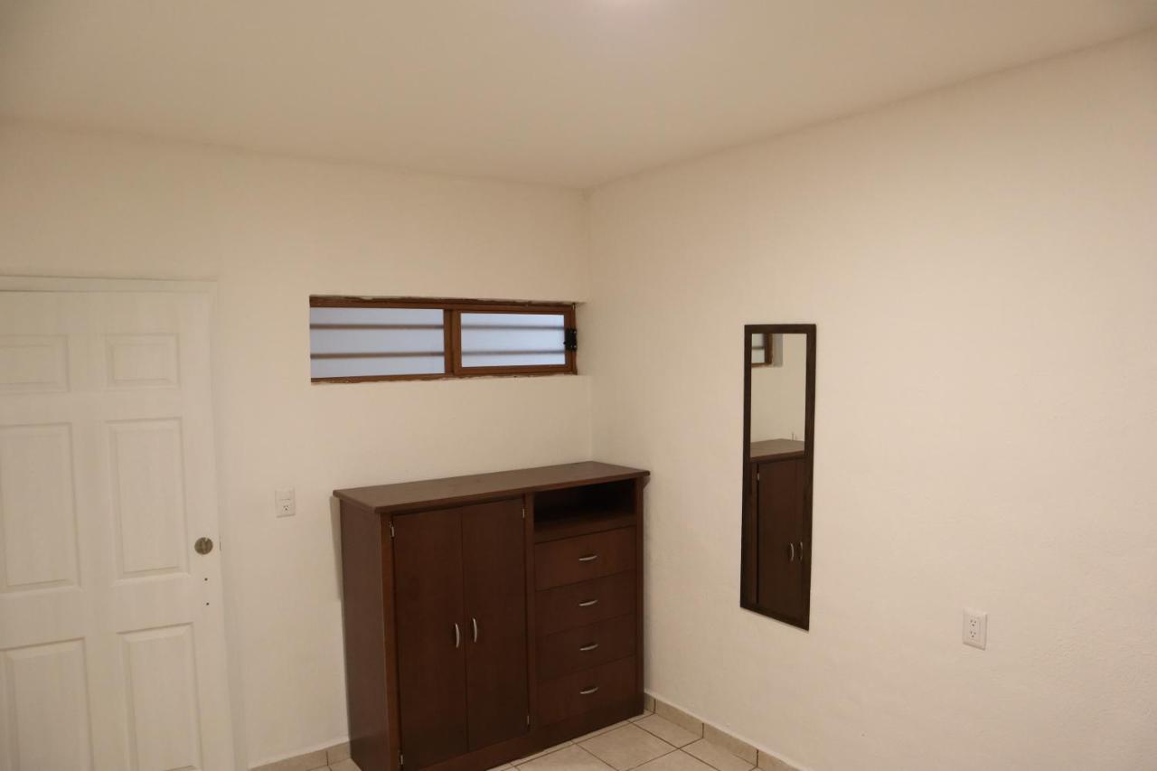 Готель Hostal Purisima San Francisco Del Rincon Екстер'єр фото