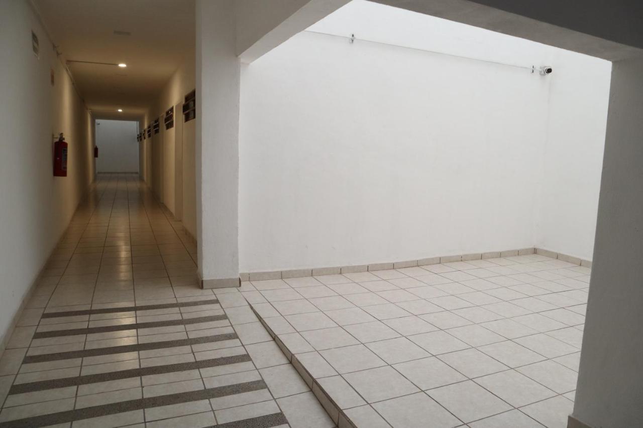Готель Hostal Purisima San Francisco Del Rincon Екстер'єр фото